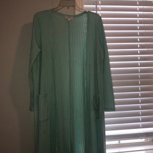 Size medium LuLaRoe Sarah